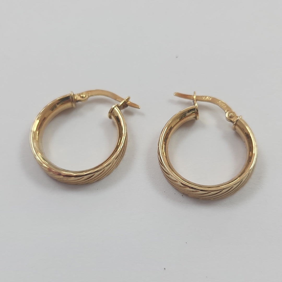 ARETES PAR ORO 14 K 1.9 GRMS (SEMINUEVO)