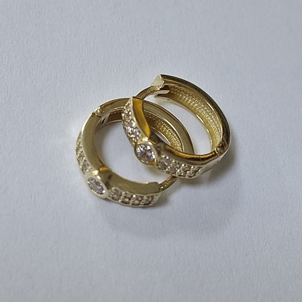 ARETES ARRACADAS C CIRCONIAS 10K 2.7 GR (NUEVO)