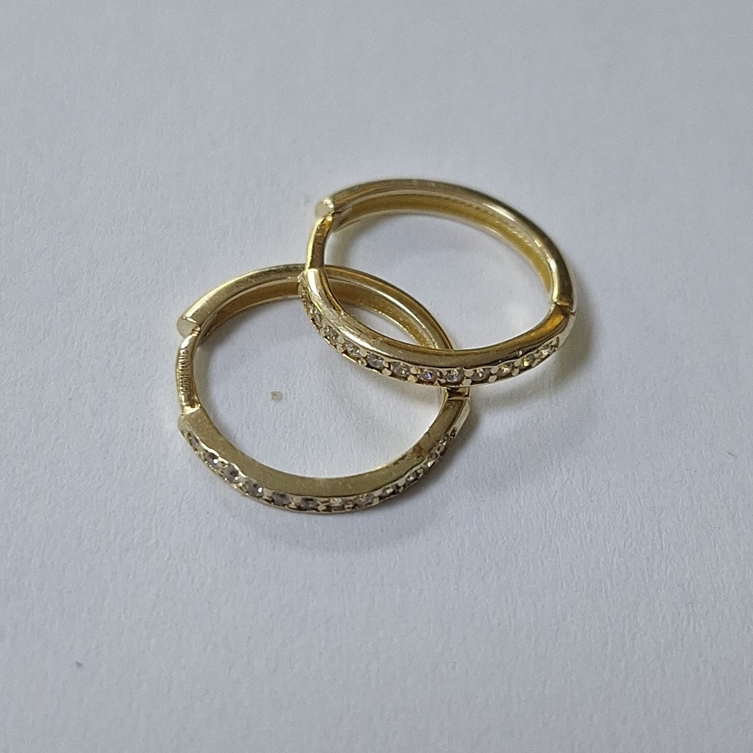 ARETES HUGGIES C CIRCONIA 14K 1.7 GR (NUEVO)