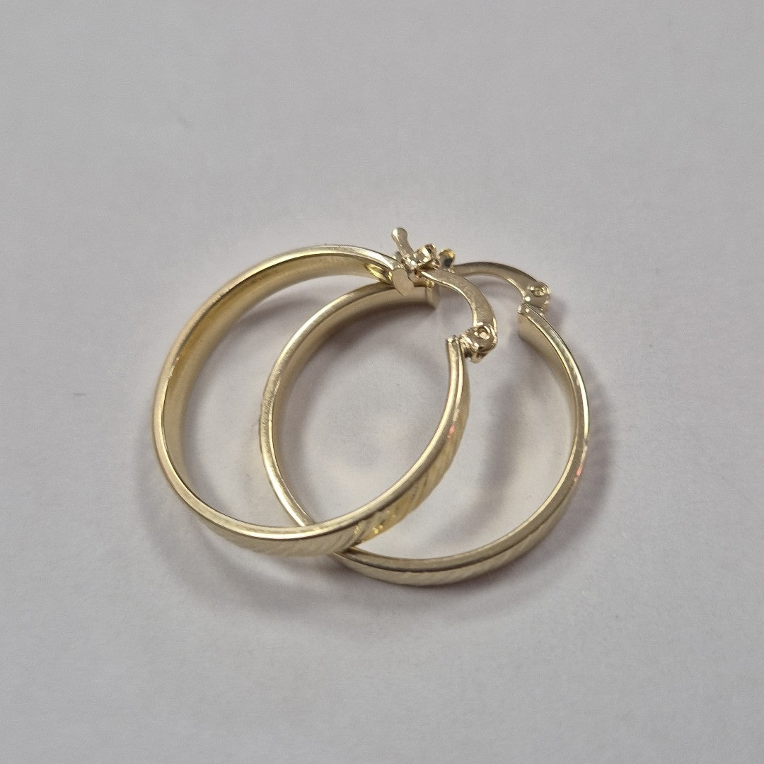 ARETES ARRACADA ASTRIADA 10K 2.4 GR (NUEVO)