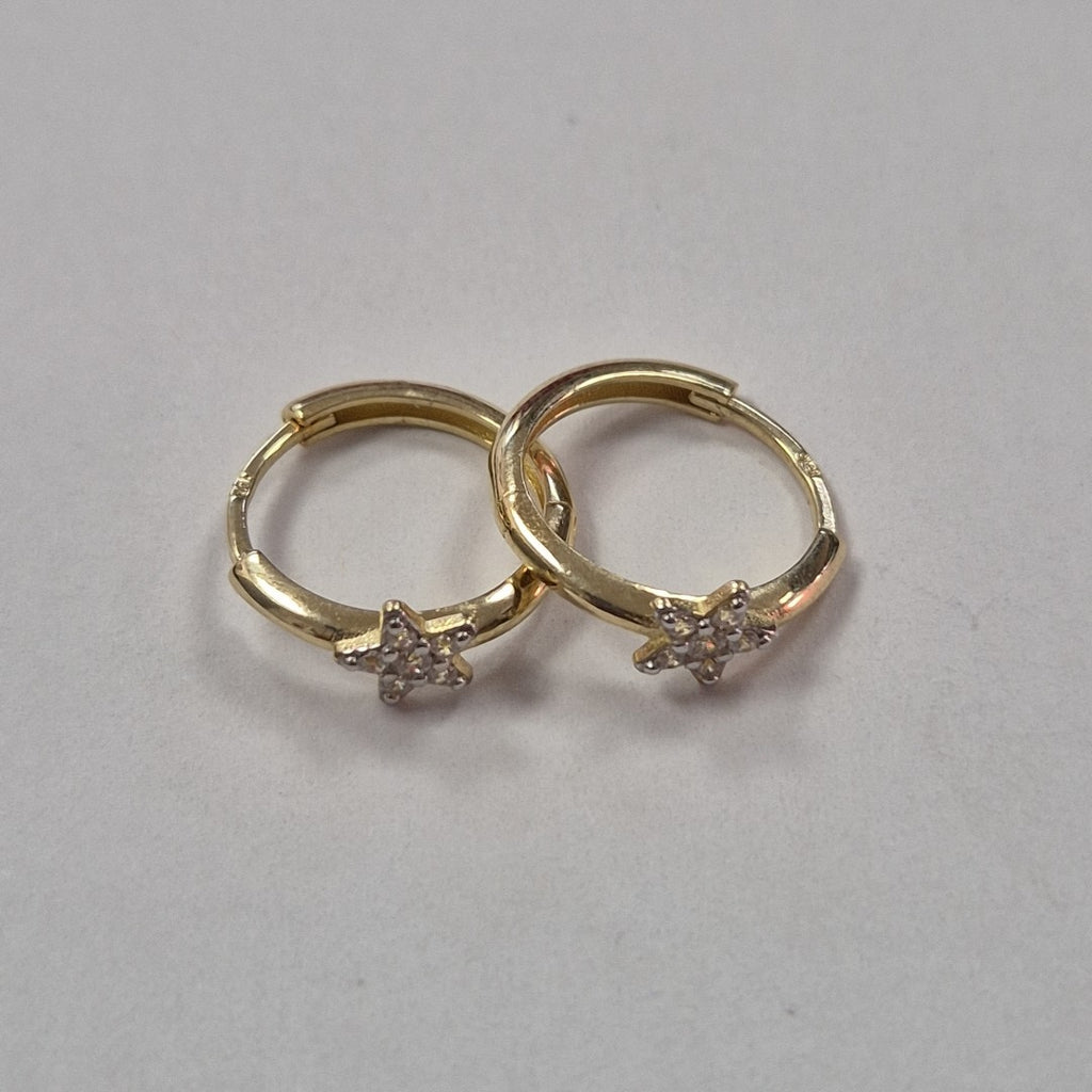 ARETES ARRACADAS FIG ESTRELLA CIRCONIAS 10K 1.6 GR (NUEVO)