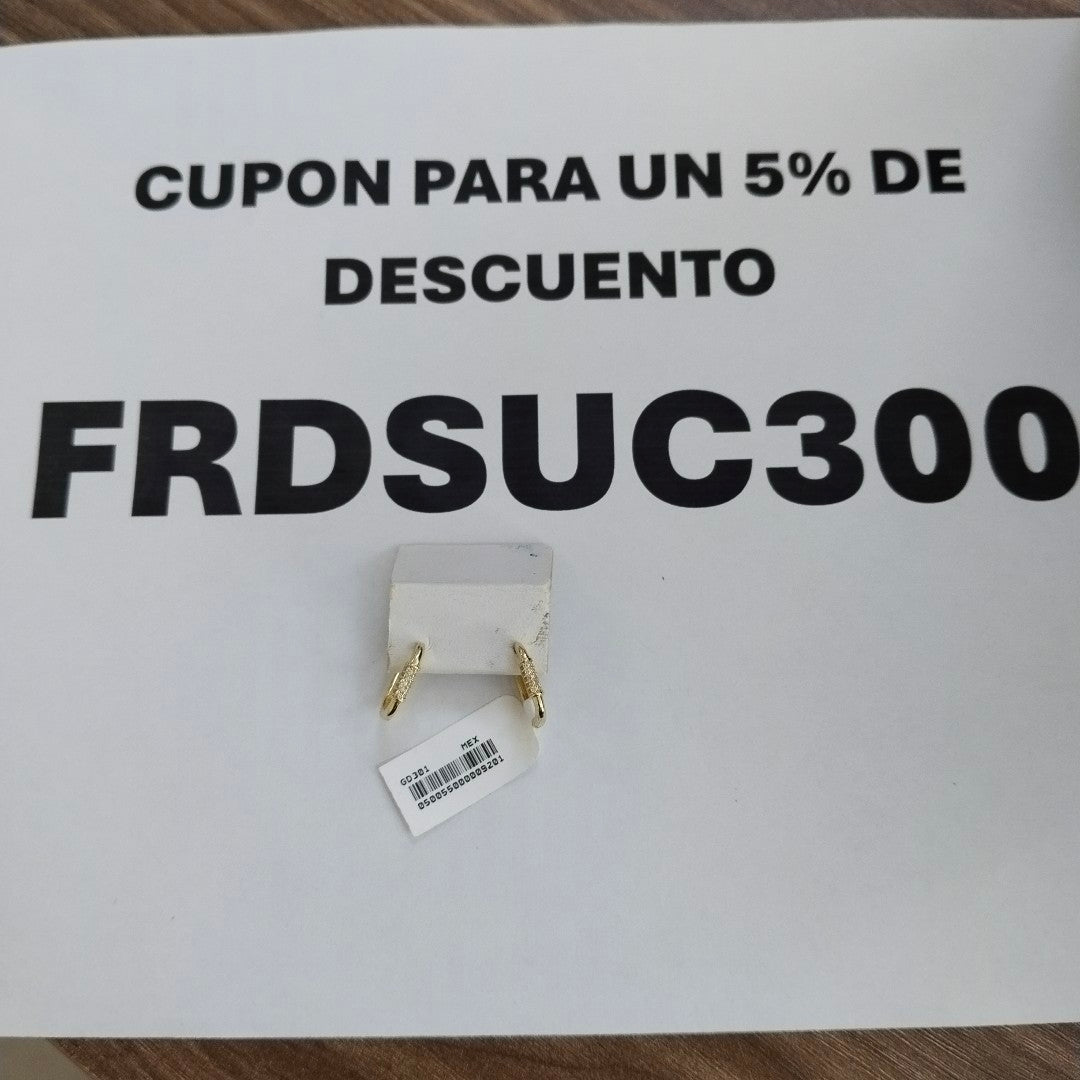 ARETES HUGGIES OVALADA C CIRCONIAS 14K 2.4 GR (NUEVO)