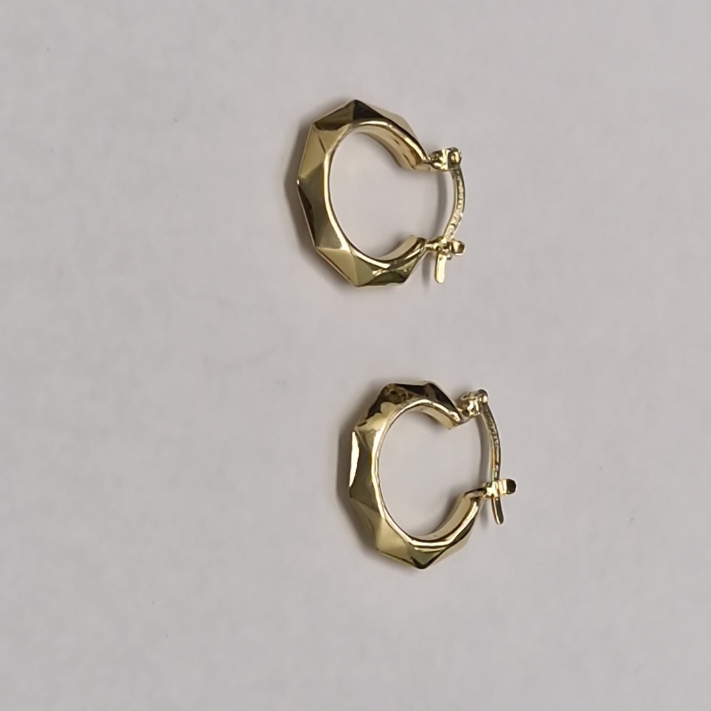 ARETES TEJIDO ARRACADAS FACETADAS 14K 1.7 GR (NUEVO)