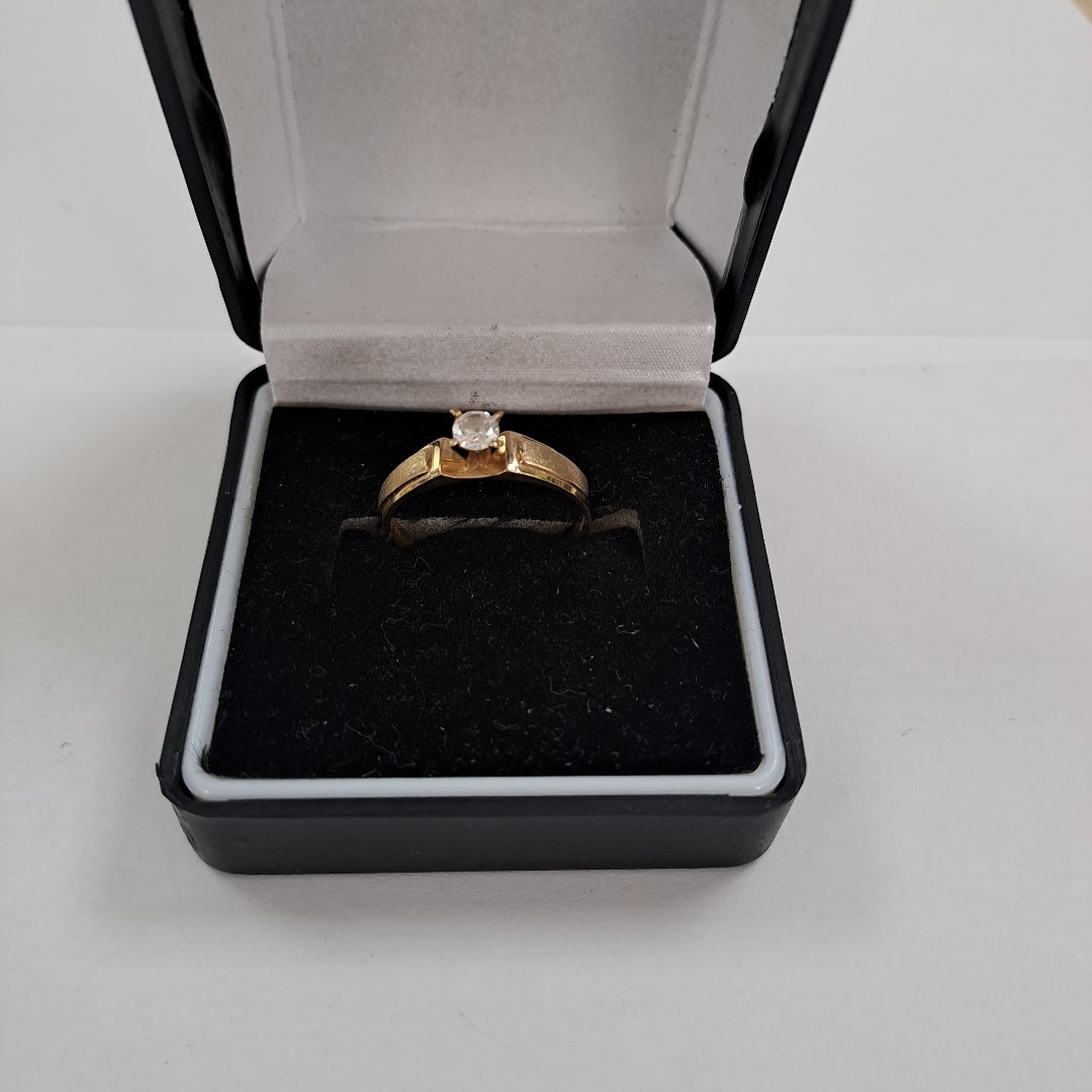 SOLITARIO ORO 10 K 1,70 GRMS (SEMINUEVO)
