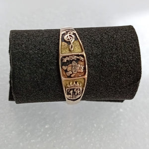 ANILLO DE GRADUACIÓN ORO 8 K 0.6 GRMS (SEMINUEVO)