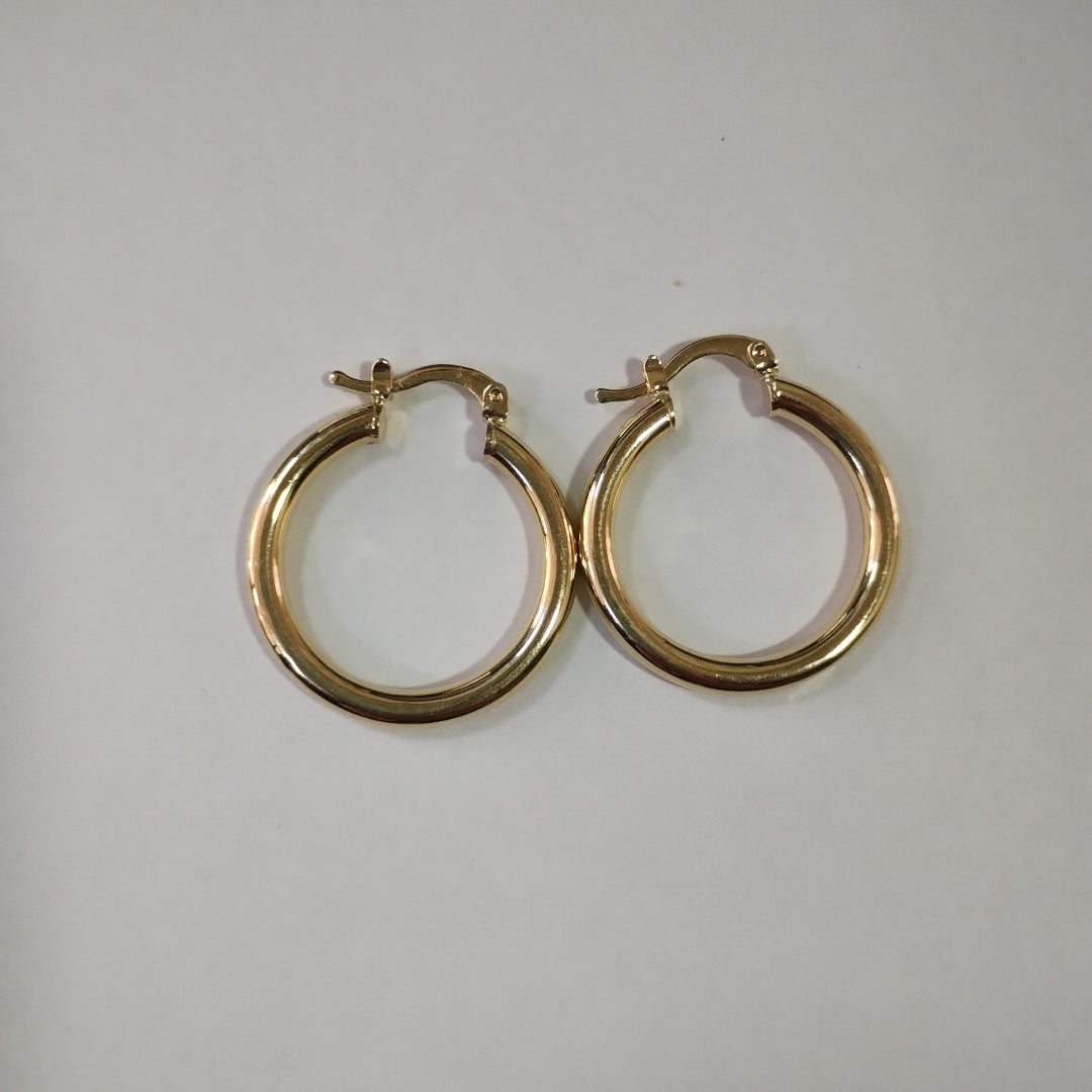 ARETES TEJIDO ARRACADAS LISAS HUECAS 14K 2.1 GR (NUEVO)