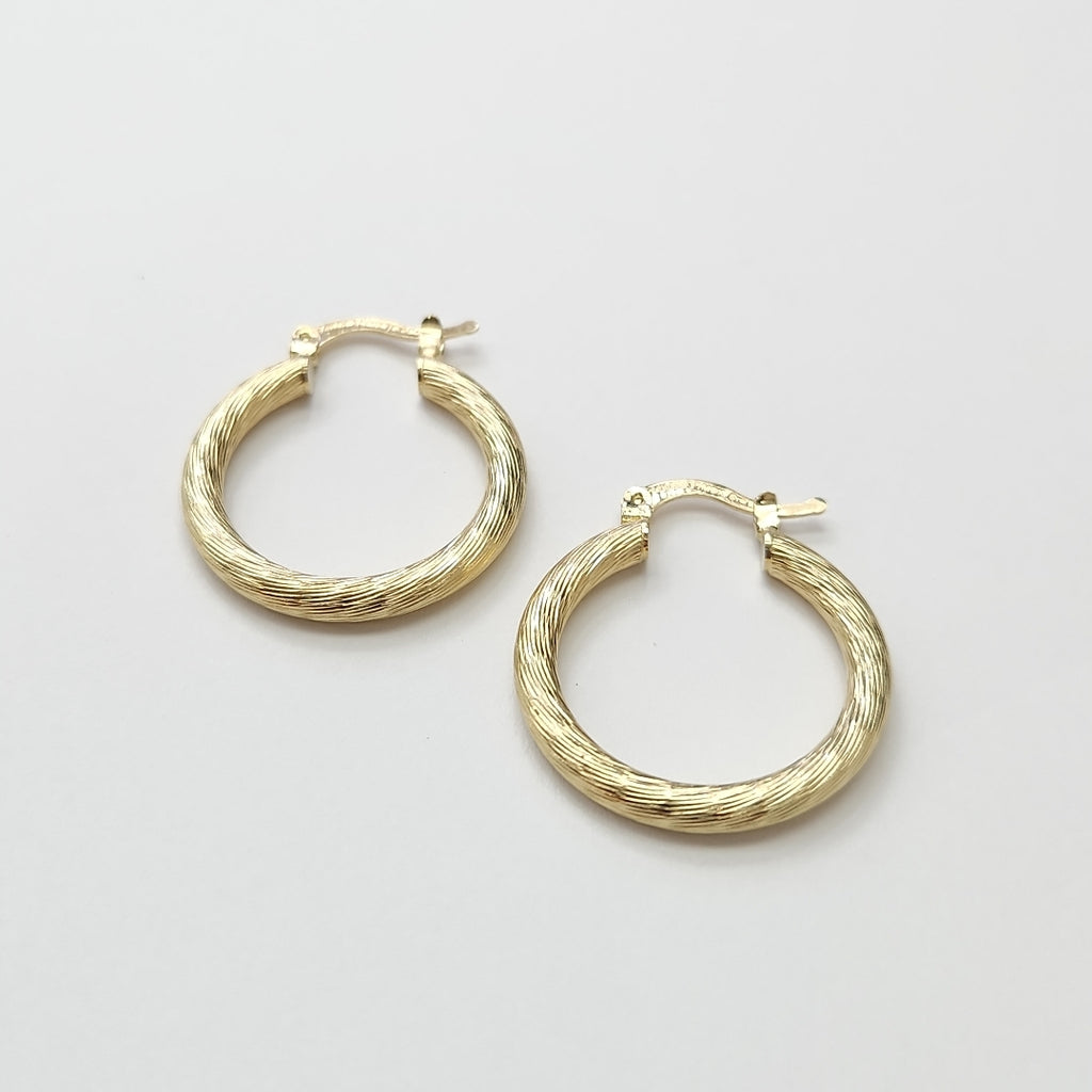 ARETES TEJIDO ARRACADAS ASTRIADAS 14K 3 GR (NUEVO)