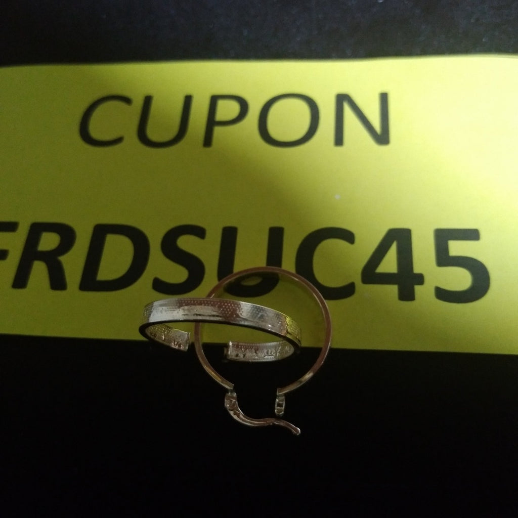 ARETES ARRACADAS TROQUELADA 14K 2.7 GR (NUEVO)