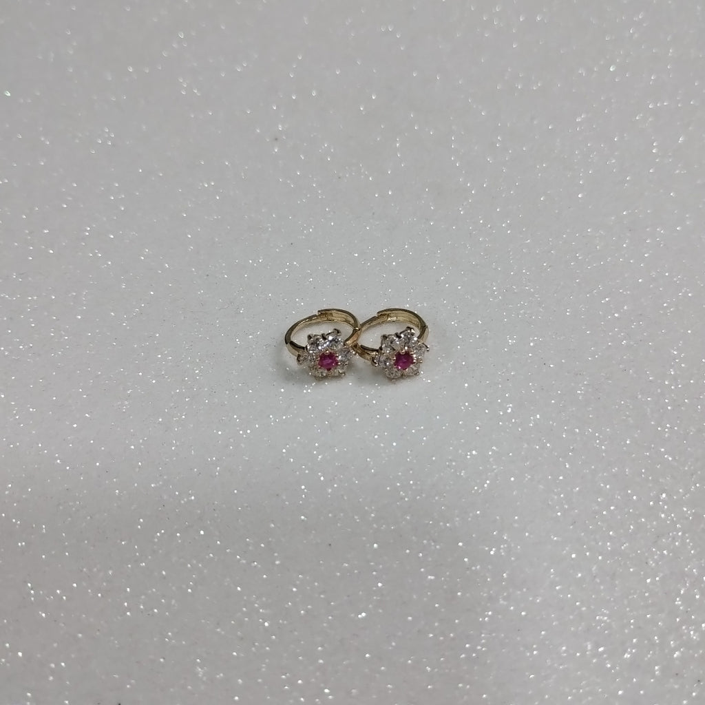 ARETES HUGGIES CON CIRCONIAS Y PIEDRA DE COLOR 14K 1.8 GR (NUEVO)