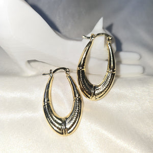 ARETES ARRACADAS ESTRIADAS 14K 2.5 GR (NUEVO)