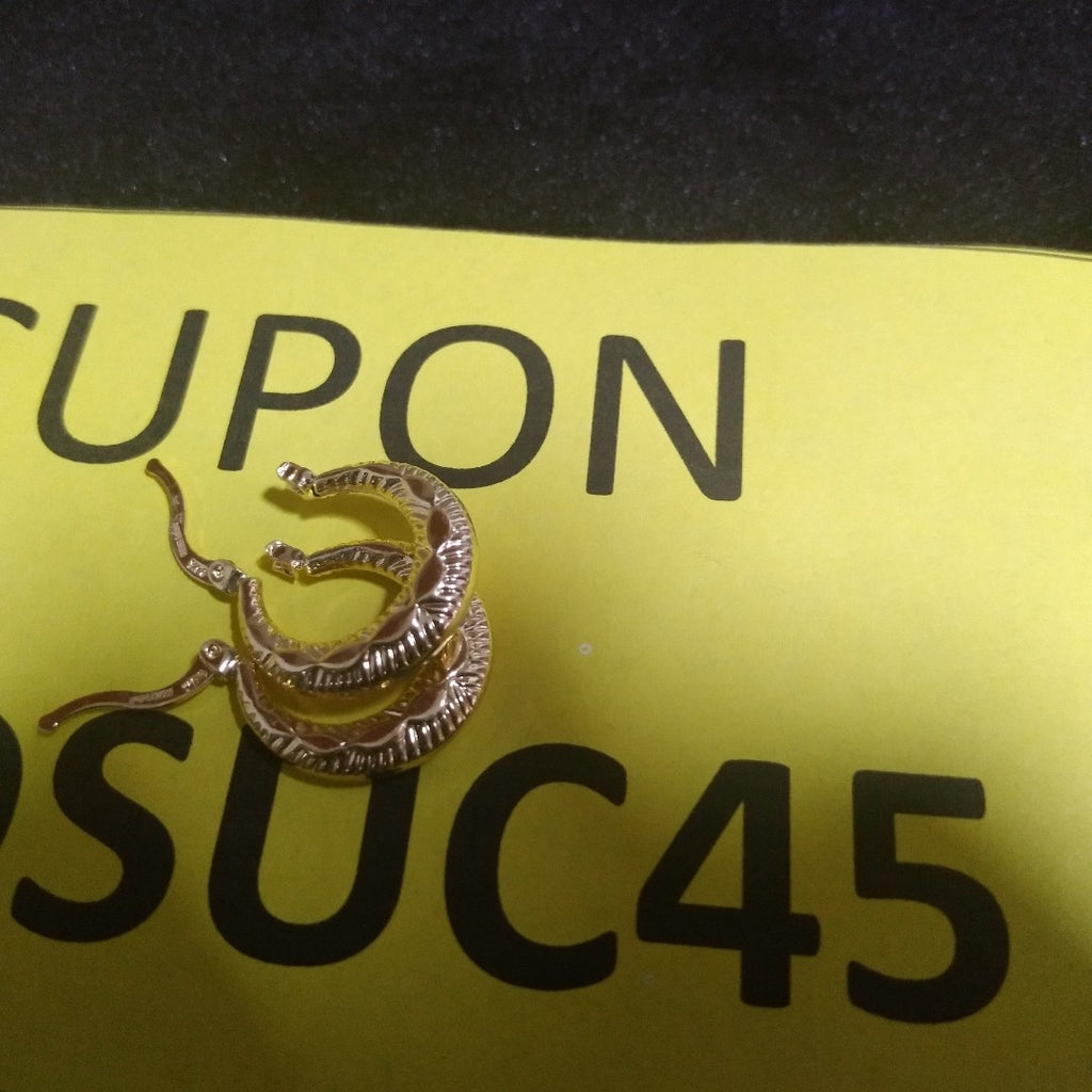 ARETES ARRACADAS HUECAS 14K 1.7 GR (NUEVO)