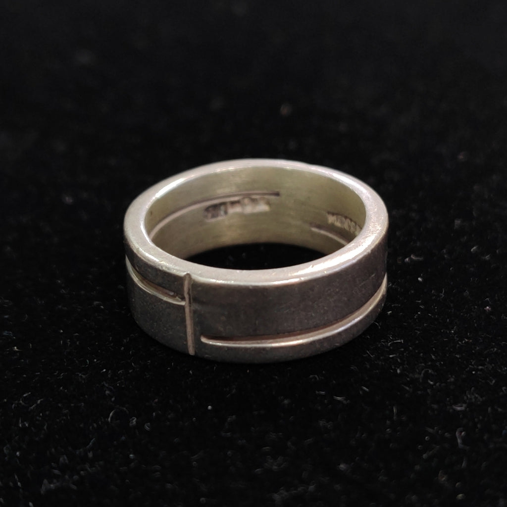 ANILLO PLATA 6.8 GRMS (SEMINUEVO)