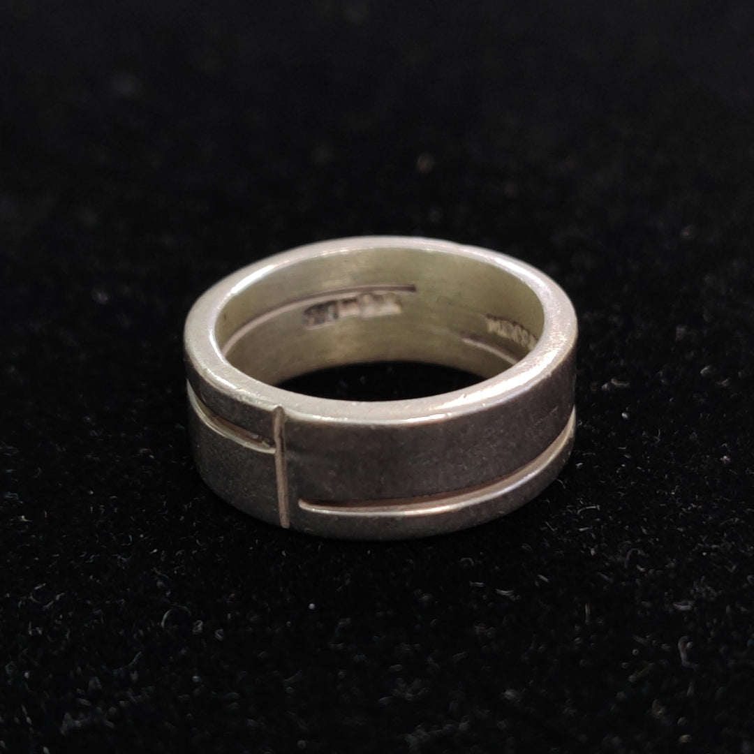 ANILLO PLATA 6.8 GRMS (SEMINUEVO)