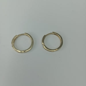 ARETES ARRACADAS LISAS 14K 2.3 GR (NUEVO)