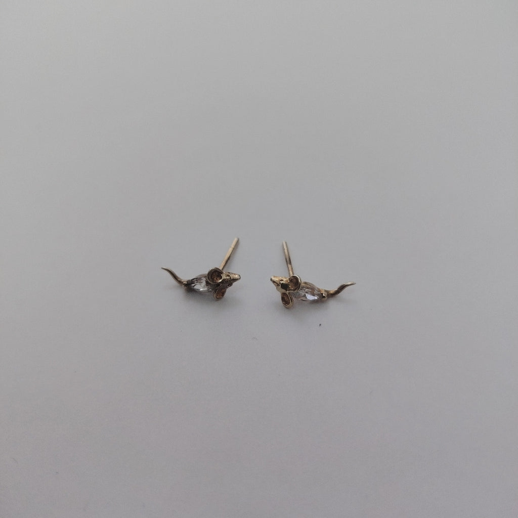 ARETES PAR ORO 10 K 1,00 GRMS (SEMINUEVO)