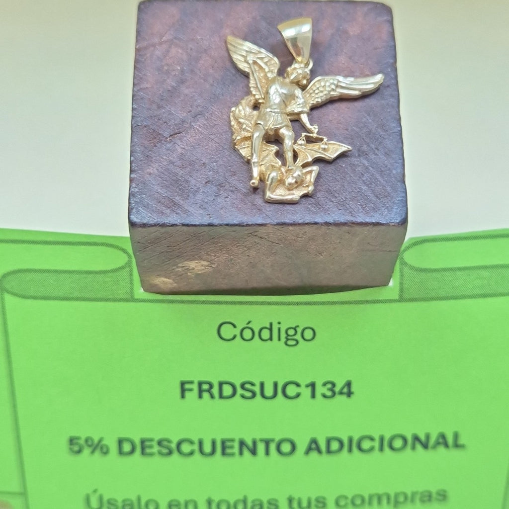 DIJE ORO 10 K 1.8 GRMS (SEMINUEVO)