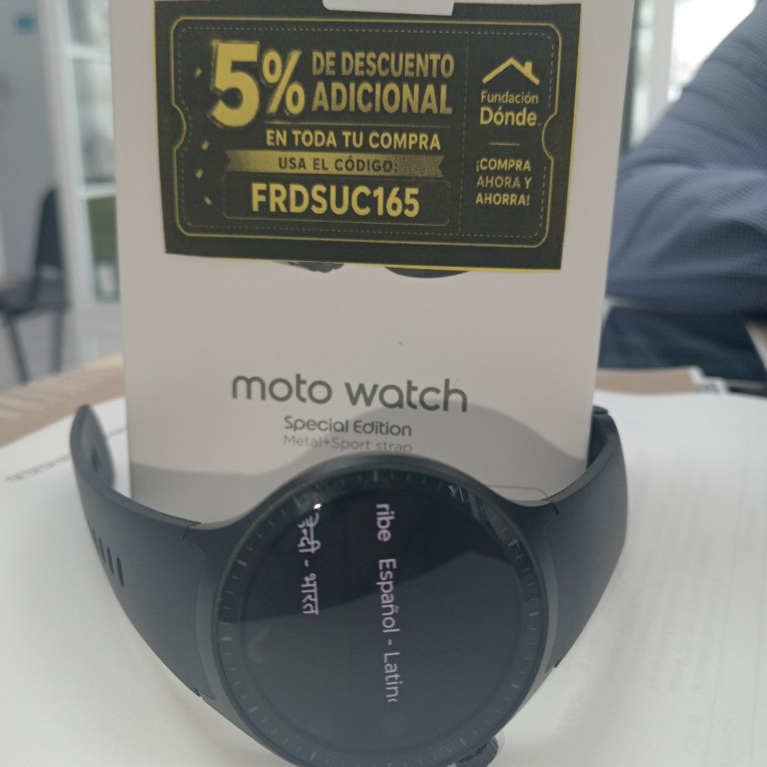 SMARTWATCH MOTOROLA MOTO WATCH XT2547-2 47 MM GPS (SEMINUEVO)