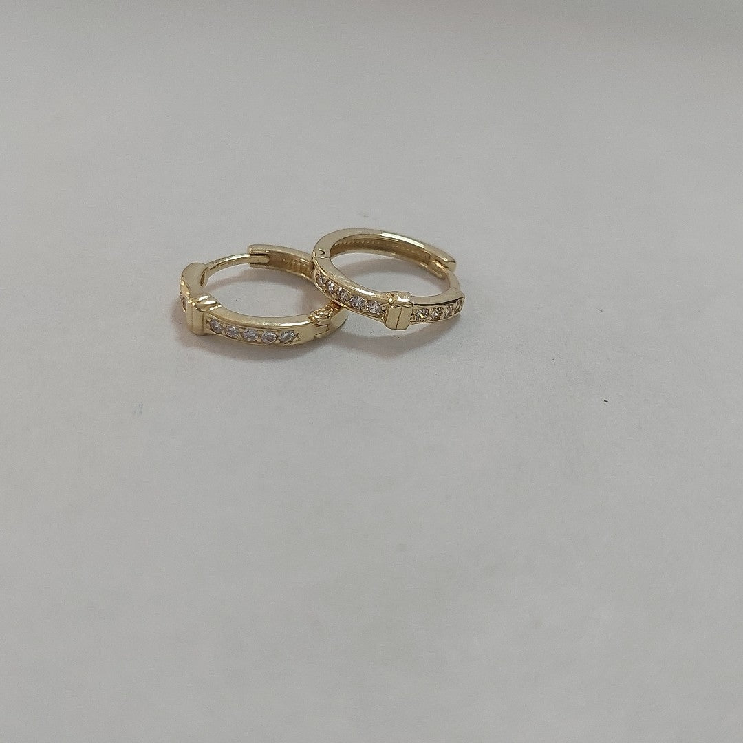 ARETES HUGGIES C CIRCONIA 14K 1.9 GR (NUEVO)