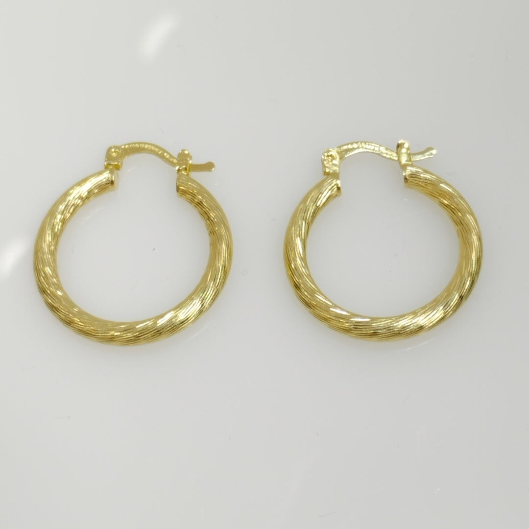 ARETES TEJIDO ARRACADAS ASTRIADAS 14K 3 GR (NUEVO)