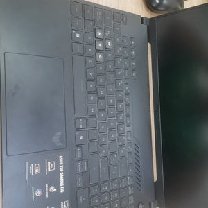 LAPTOP ASUS TUF GAMING F16 FX607VJ-RL023W (2025) 1 TB SSD 16 GB RAM (SEMINUEVO)