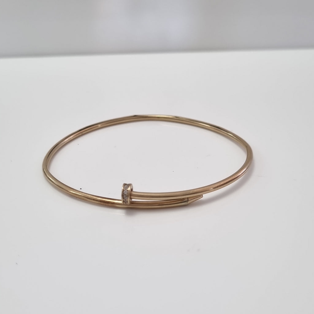 PULSERA RIGIDA ORO 10 K 2.6 GRMS (SEMINUEVO)