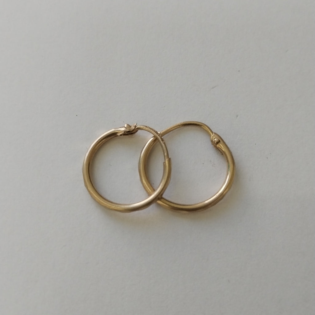 ARRACADAS PAR ORO 10 K 0.7 GRMS (SEMINUEVO)
