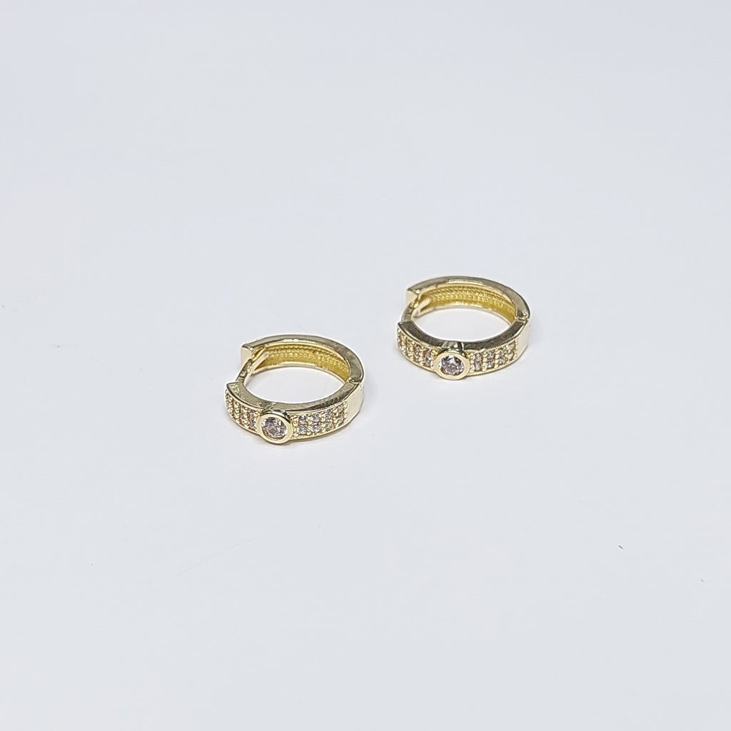 ARETES ARRACADAS C CIRCONIAS 10K 2.7 GR (NUEVO)