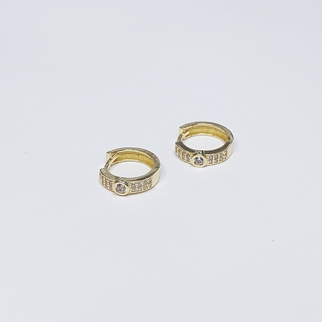 ARETES ARRACADAS C CIRCONIAS 10K 2.7 GR (NUEVO)