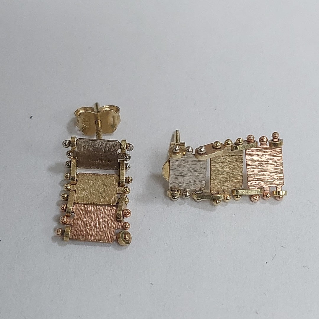 BROQUELES PAR ORO 14 K 2.5 GRMS (SEMINUEVO)