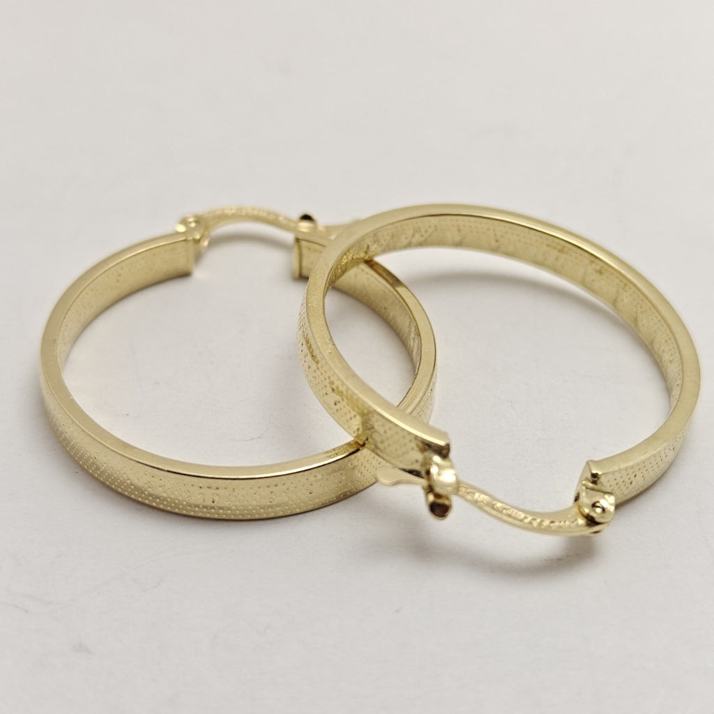 ARETES ARRACADAS TROQUELADA 14K 2.7 GR (NUEVO)