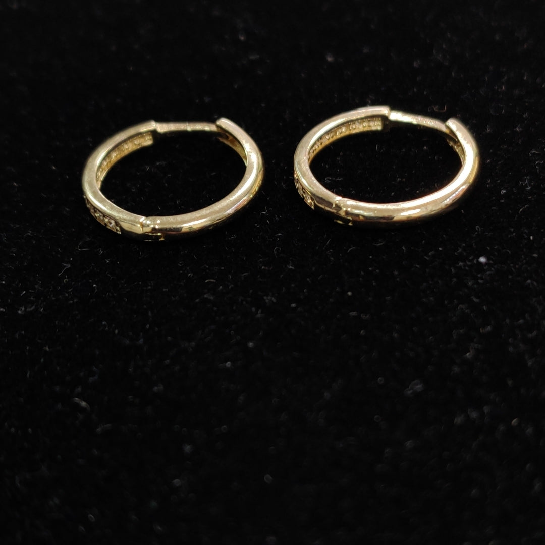 ARETES HUGGIES C CIRCONIA 14K 1.8 GR (NUEVO)