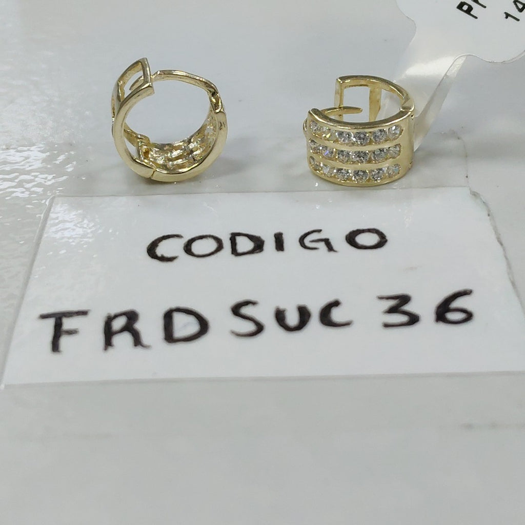 ARETES HUGGIES C CIRCONIA 14K 2.2 GR (NUEVO)