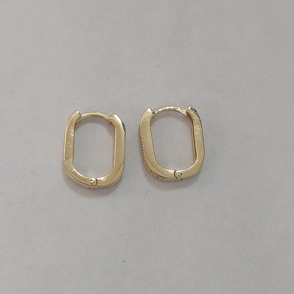 ARETES HUGGIES OVALADA C CIRCONIAS 14K 2.3 GR (NUEVO)