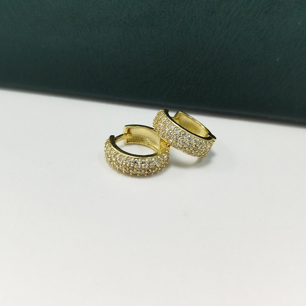 ARETES HUGGIE CON CIRCONIAS 14K 2.2 GR (NUEVO)