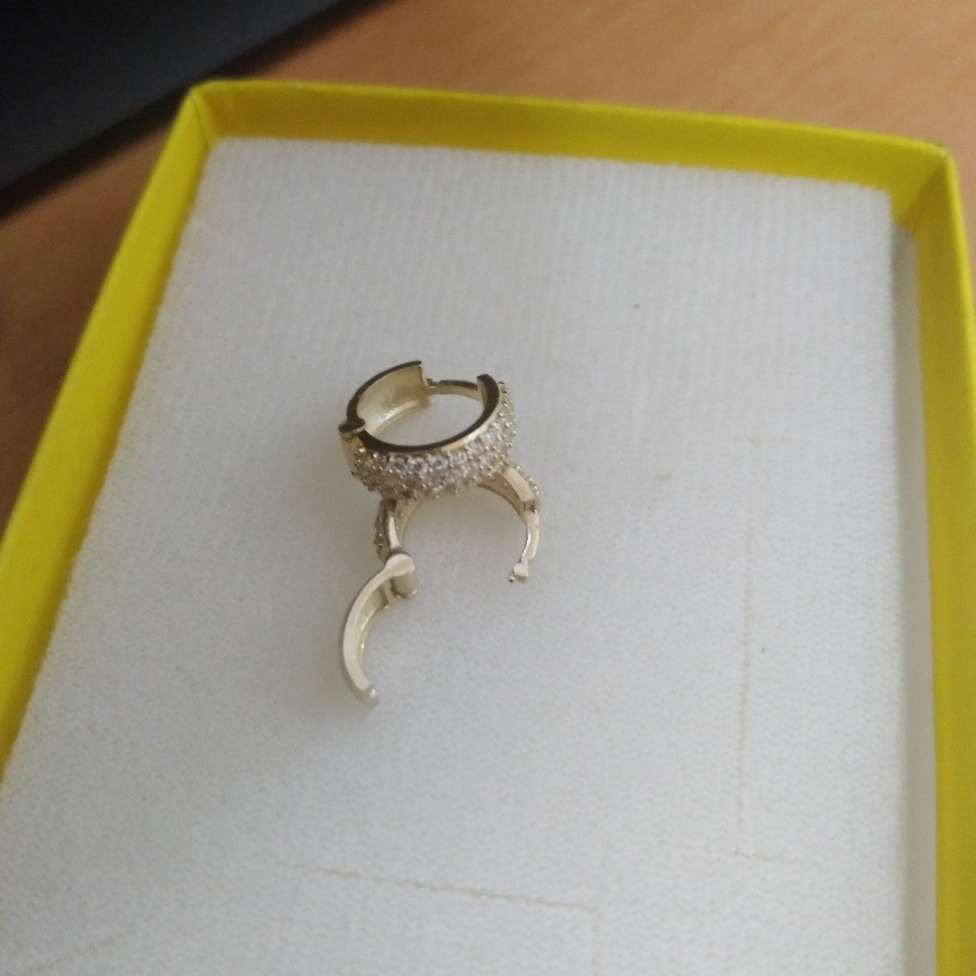 ARETES HUGGIE CON CIRCONIAS 14K 2 GR (NUEVO)