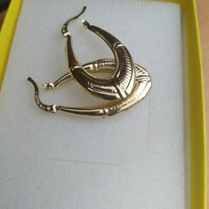 ARETES ARRACADAS ESTRIADAS 14K 2.6 GR (NUEVO)
