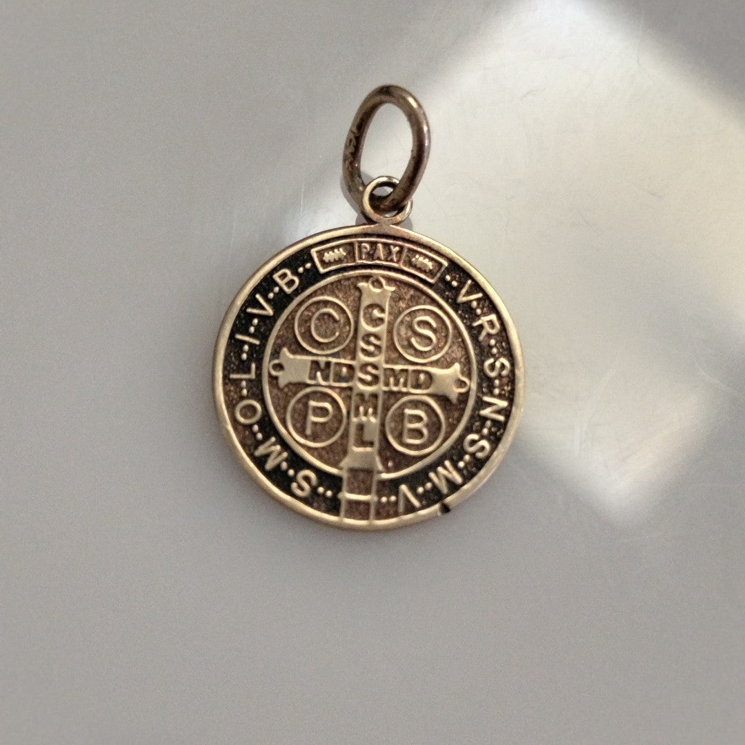 DIJE ORO 14 K 1.6 GRMS (SEMINUEVO)