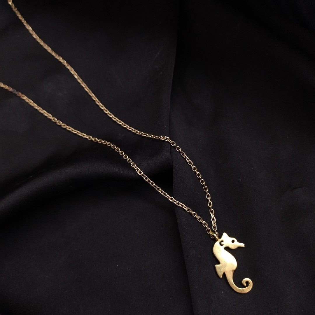 CADENA, DIJE ORO 18 K 5.5 GRMS (SEMINUEVO)