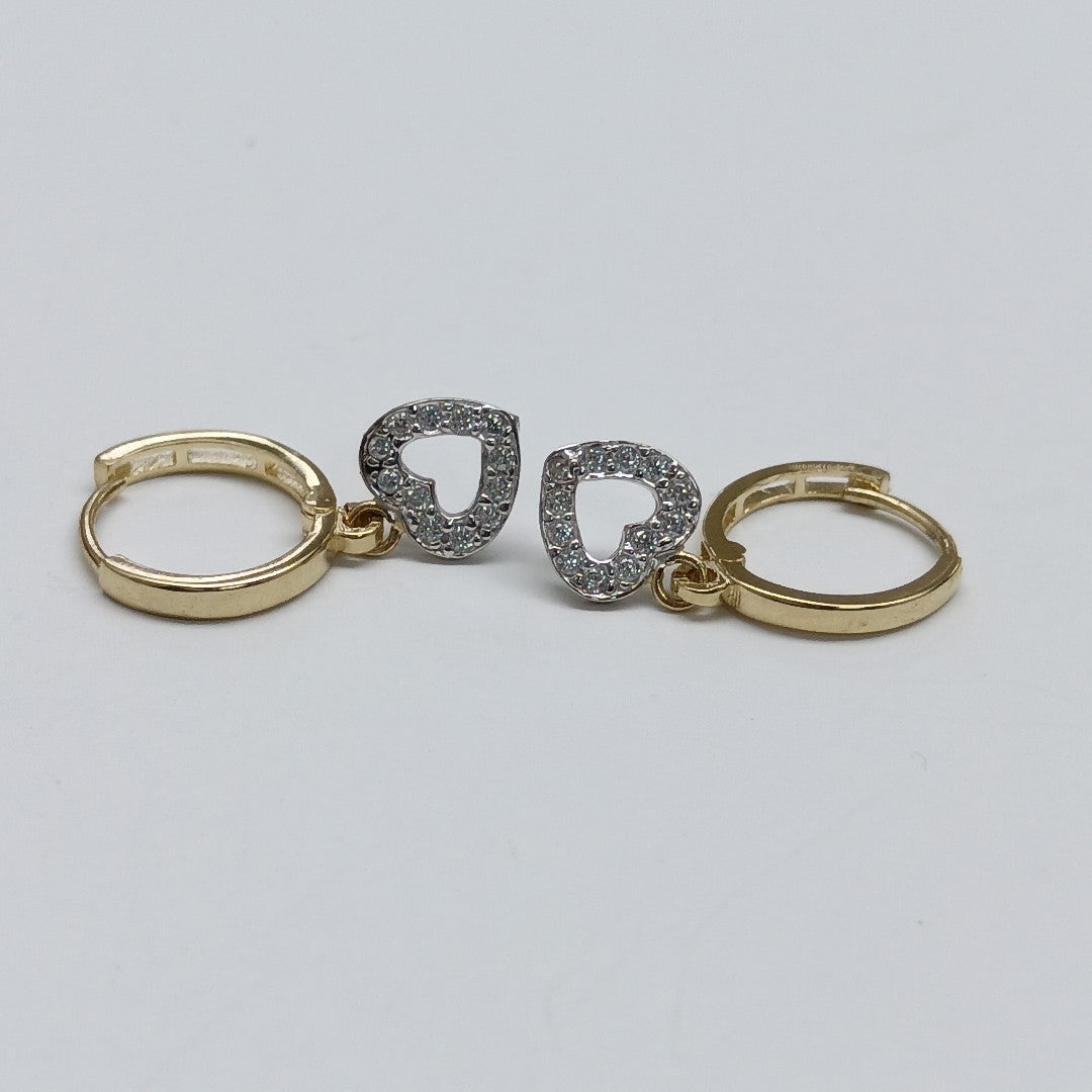 ARETES HUGGIES CON DIJE CORAZON Y CIRCONIAS 14K 2.1 GR (NUEVO)