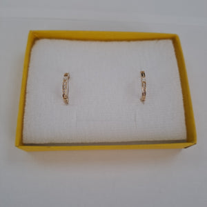 ARETES ARRACADAS C CIRCONIAS 14K 2.3 GR (NUEVO)
