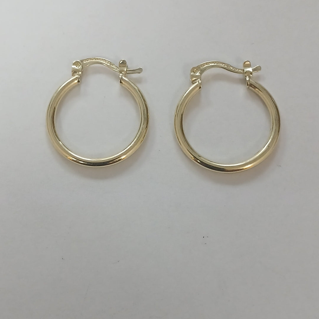 ARETES TEJIDO ARRACADAS LISAS 14K 1.2 GR (NUEVO)