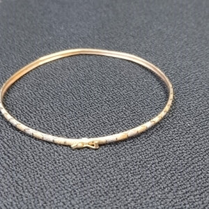 PULSERA RIGIDA ORO 14 K 2.9 GRMS (SEMINUEVO)