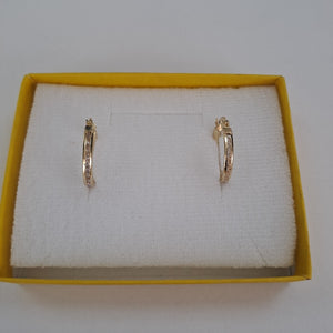 ARETES ARRACADAS CON CIRCONIAS 10K 1.7 GR (NUEVO)