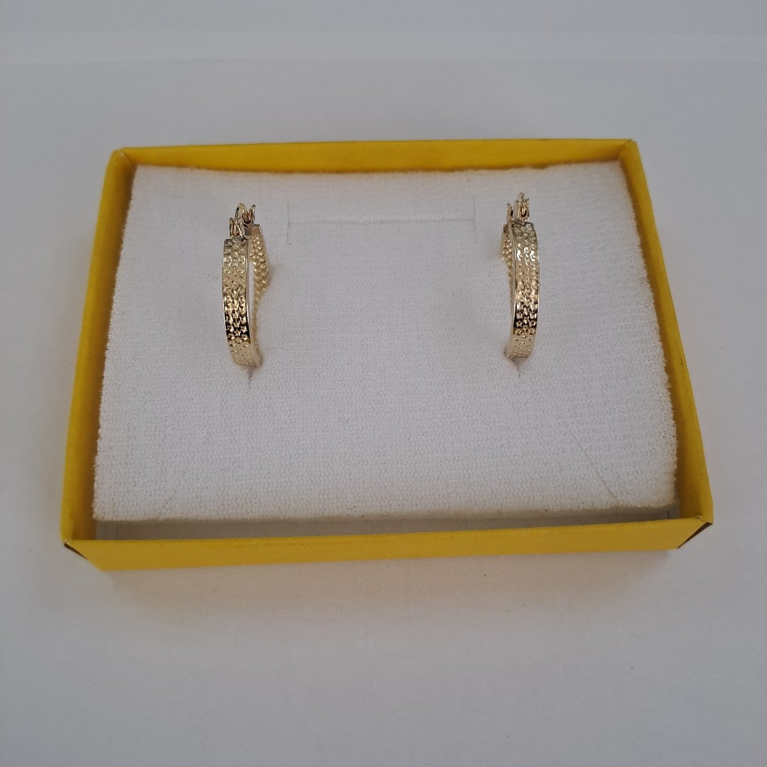 ARETES ARRACADA LABRADA 10K 1.9 GR (NUEVO)