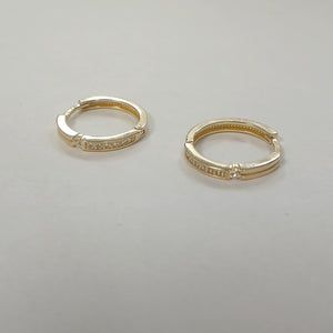 ARETES ARRACADAS C CIRCONIAS 14K 2.3 GR (NUEVO)