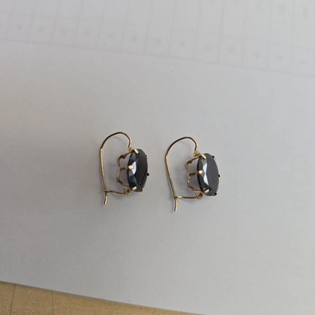 ARETES PAR ORO 10 K 2.2 GRMS (SEMINUEVO)