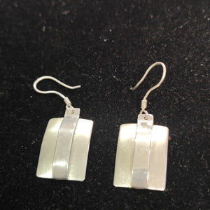 ARETES PAR PLATA 4,40 GRMS (SEMINUEVO)