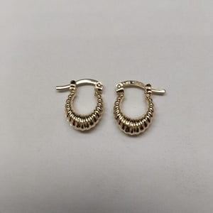 ARETES ARRACADA ESTRIADAS 14K 1.1 GR (NUEVO)