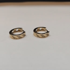 ARETES HUGGIES CON CIRCONIAS 14K 2.2 GR (NUEVO)