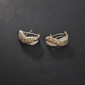 ARETES PAR ORO BLANCO 14 K 7,70 GRMS (SEMINUEVO)